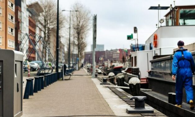 Schone scheepvaart in Amsterdam